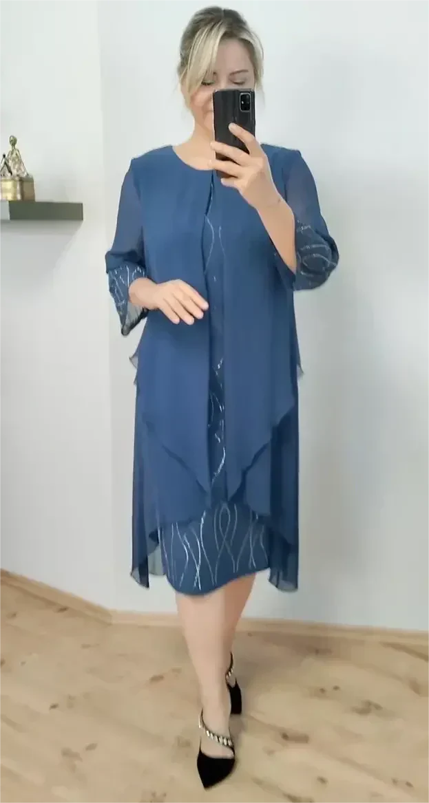 Robe brillante à la mode pour dames
