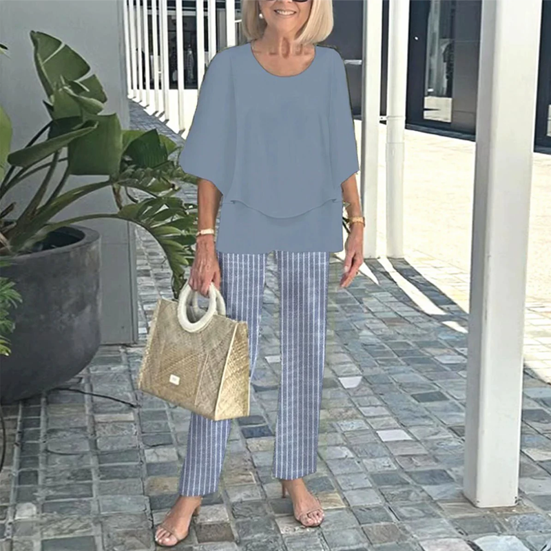 Ensemble pantalon imprimé et top à col ras du cou