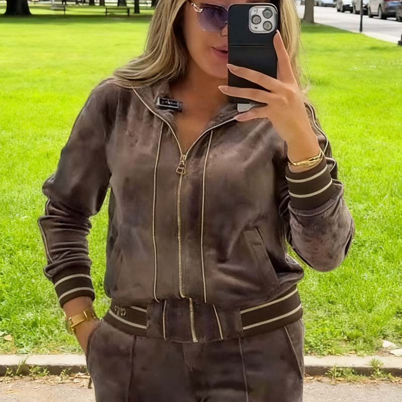 Ensemble de vêtements de sport 2 pièces pour femmes de haute qualité — Le confort chic pour toutes les occasions !