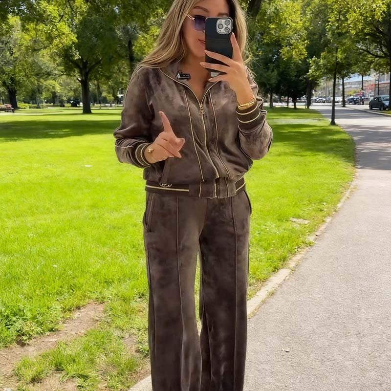 Ensemble de vêtements de sport 2 pièces pour femmes de haute qualité — Le confort chic pour toutes les occasions !