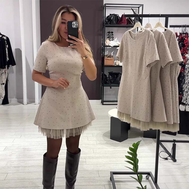 Mini Robe pour Femme Scintillante à Manches Courtes et Dentelle